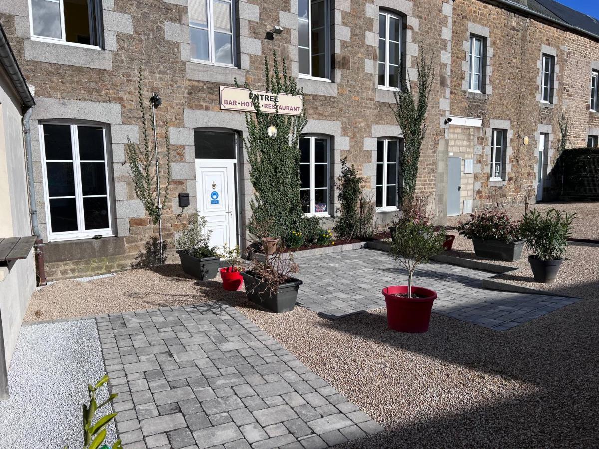Au Pere Tranquille Hotell Tinchebray-Bocage Eksteriør bilde
